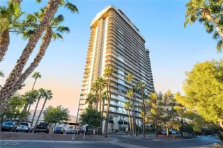 Photo #1: 2724003 Listing 