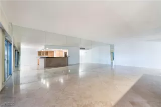 Photo #6: 2724003 Listing 