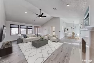 Photo #2: 2724005 Listing