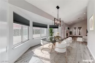 Photo #3: 2724005 Listing