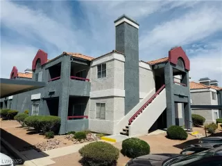 Photo #1: 2724011 Listing 