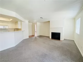 Photo #4: 2724011 Listing 