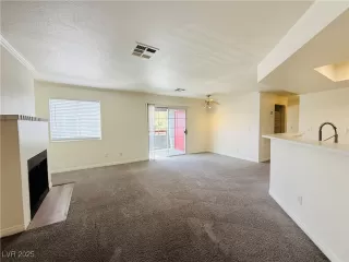 Photo #6: 2724011 Listing 