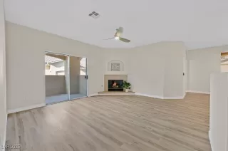 Photo #3: 2724043 Listing 