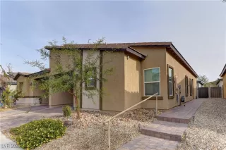 Photo #1: 2724051 Listing 