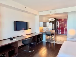 Photo #4: 2724068 Listing 