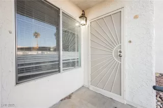 Photo #3: 2724084 Listing 