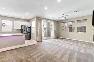 Photo #6: 2724086 Listing 