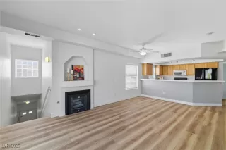 Photo #2: 2724094 Listing 