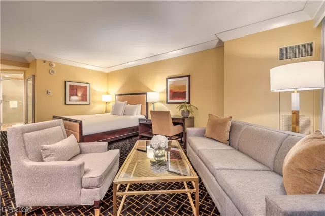 MLS: 2724112 Condo For Sale