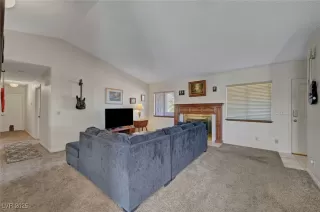 Photo #6: 2724115 Listing 