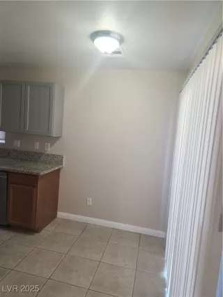 Photo #2: 2724129 Listing 