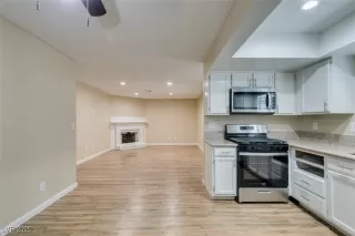 Photo #4: 2724150 Listing 