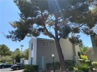 Photo #1: 2724163 Listing 