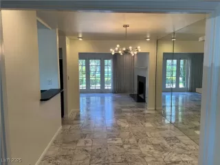 Photo #3: 2724163 Listing 