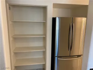 Photo #6: 2724163 Listing 