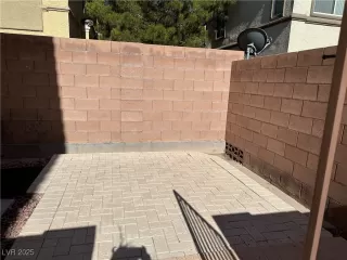 Photo #3: 2724224 Listing 