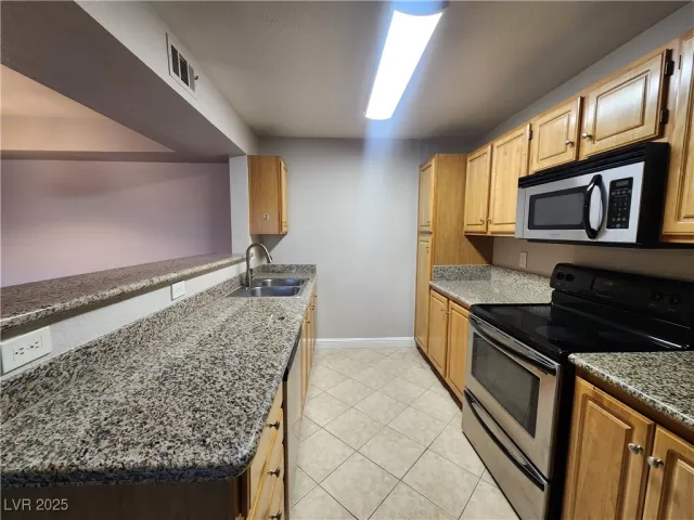 MLS: 2724255 Condo For Sale