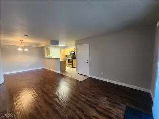 Photo #4: 2724255 Listing 