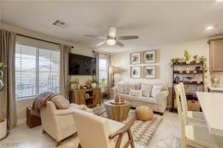 Photo #1: 2724260 Listing 