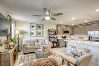 Photo #2: 2724260 Listing 