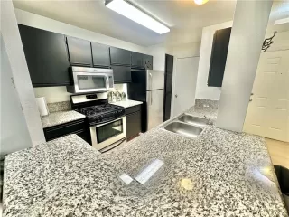 Photo #2: 2724261 Listing 