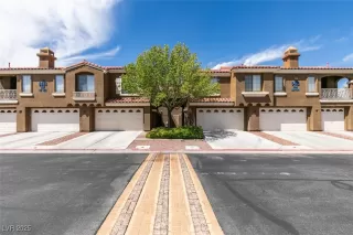 Photo #2: 2724267 Listing