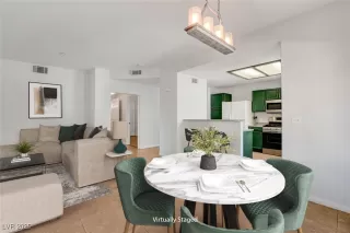 Photo #1: 2724279 Listing 