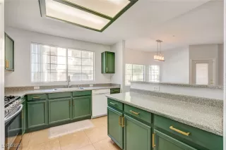 Photo #3: 2724279 Listing 