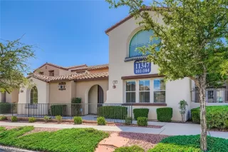 Photo #1: 2724282 Listing 