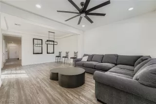 Photo #4: 2724282 Listing 