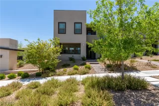 Photo #1: 2724291 Listing 