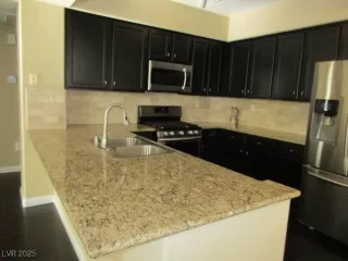 Photo #2: 2724301 Listing 