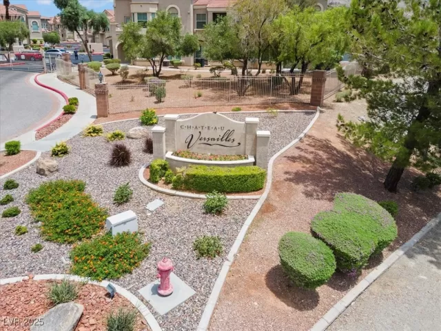 MLS: 2724321 Condo For Sale