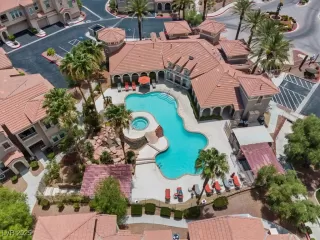 Photo #1: 2724321 Listing 