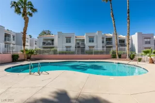 Photo #6: 2724344 Listing 