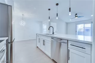 Photo #3: 2724355 Listing 