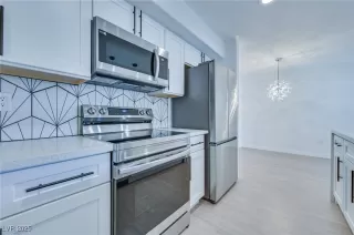 Photo #5: 2724355 Listing 