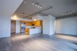 Photo #3: 2724388 Listing 