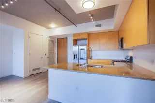 Photo #4: 2724388 Listing 