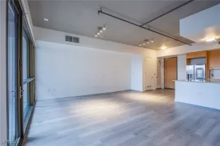 Photo #6: 2724388 Listing 