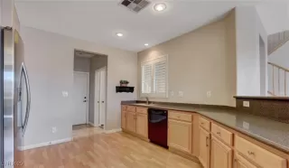 Photo #3: 2724395 Listing 