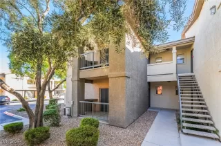 Photo #2: 2724431 Listing