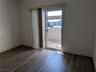 Photo #1: 2724454 Listing 