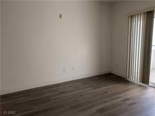 Photo #2: 2724454 Listing 