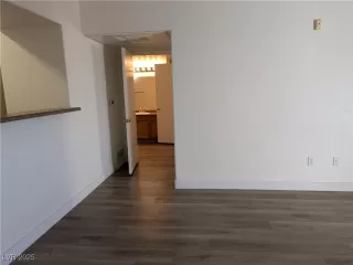 Photo #3: 2724454 Listing 