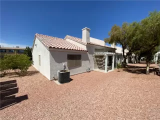 Photo #6: 2724456 Listing 