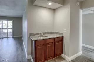 Photo #2: 2724476 Listing