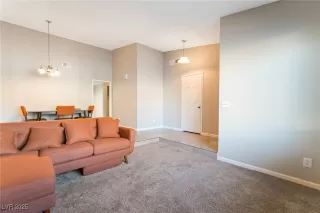 Photo #5: 2724496 Listing 