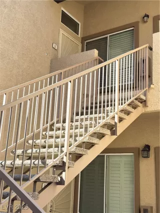 Photo #2: 2724509 Listing 